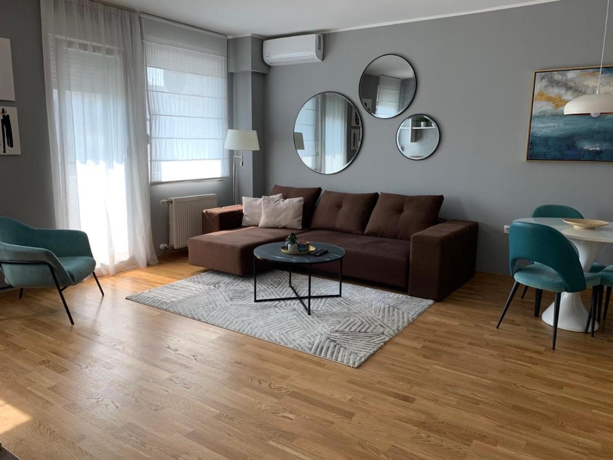 Gemini Apartment 3 - Modern Apartment With City View Novi Sad Eksteriør billede